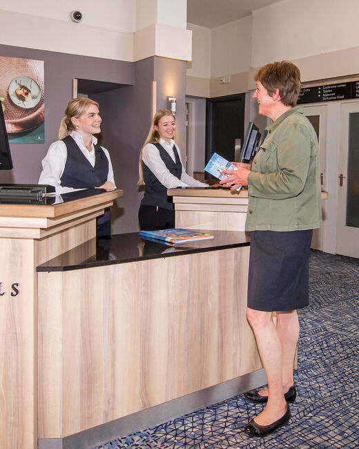 Eerste Medewerker Bediening